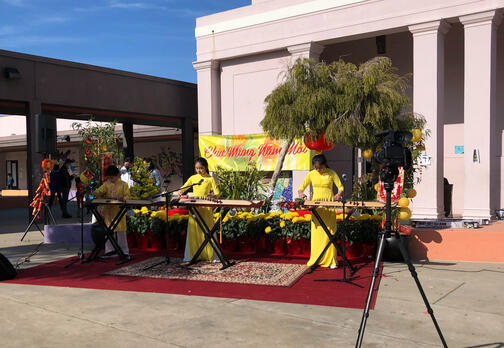 Performance at Au Co Cultural Center in 2022